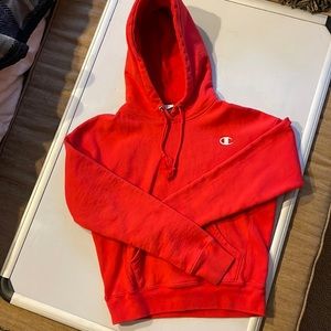Champion Reverse Weave solid red sweatshirt in XS and pristine condition!